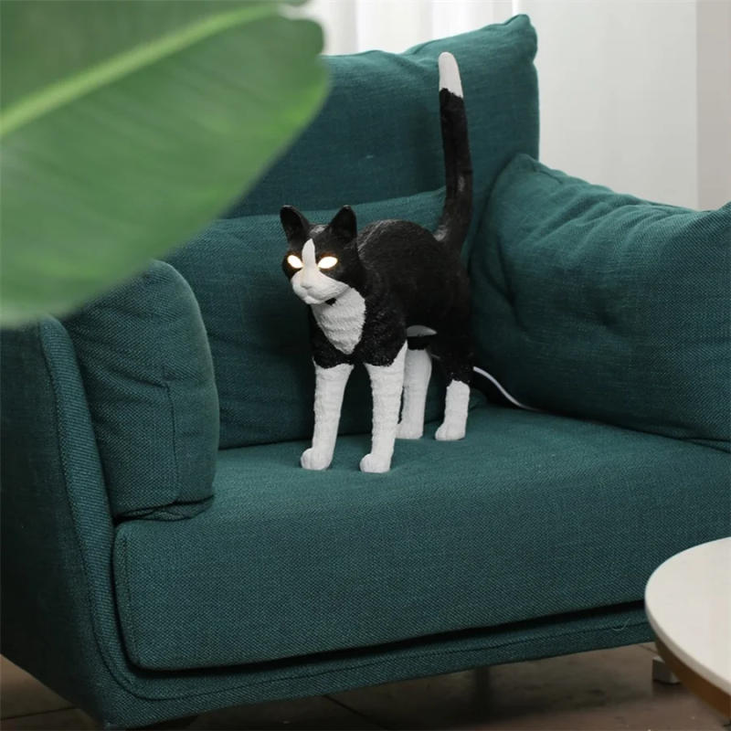 Description Picture 2 of itemNordic cat Table Lamp Resin animal table light for Bedroom Bedside office Dining Room hotel Designer black cat Desk Lamp