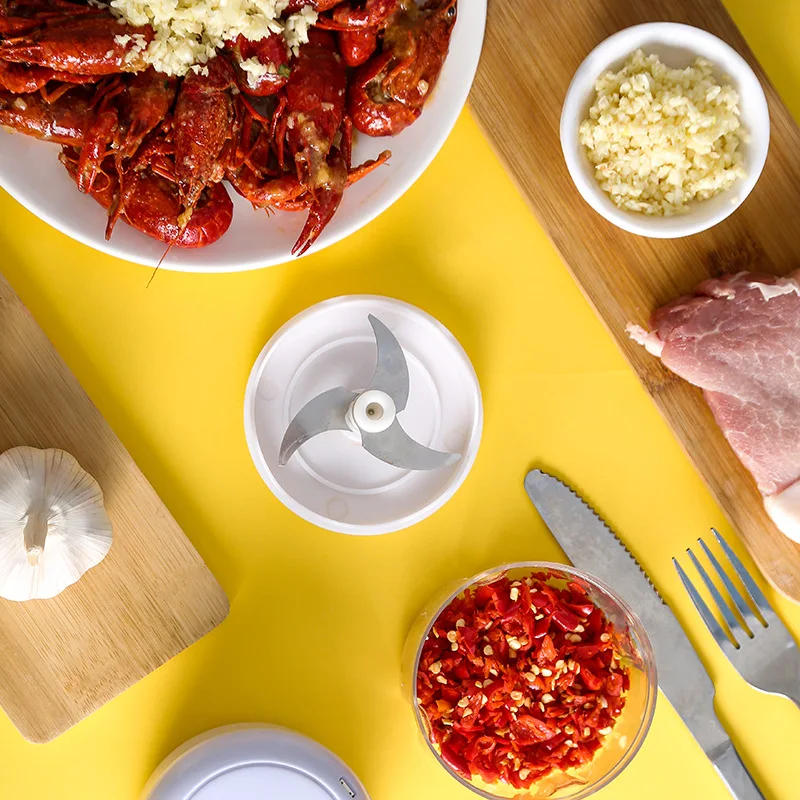 Description Picture 5 of itemMini Electric Mixers Kitchen Food Processor Garlic Chopper Vegetable Chili Chopper USB Home Masher Machine Kitchen Gadgets