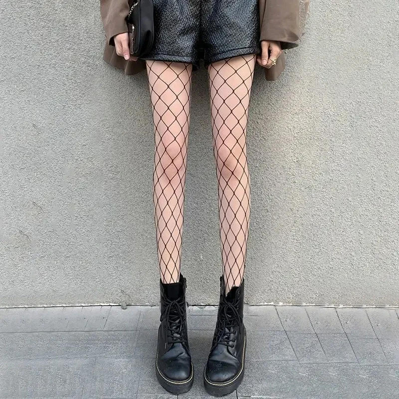Description Picture 3 of item1/3pcs Summer Lolita Fishnet Stockings Fish Net Pantyhose Mesh Nylon Tights Long Sexy Hollow Out Fishnet Stockings Black Hosiery