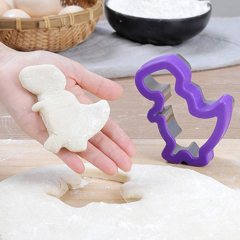 Description Picture 4 of itemDinosaur Sandwich Cutter for Children Kids DIY Cookie Mold Food Fruit Vegetable Cutters Shapes New Bento Lunch Box Accessories
