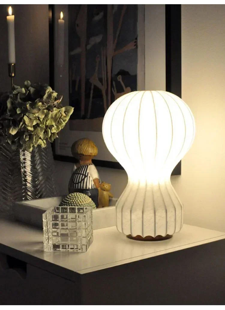 Description Picture 5 of itemNovelty Floor Lamp Nordic Designer Silk Lamp for Bar Living  Study Decor Indoor Home Hot Air Bedroom Bedside торшер напольный