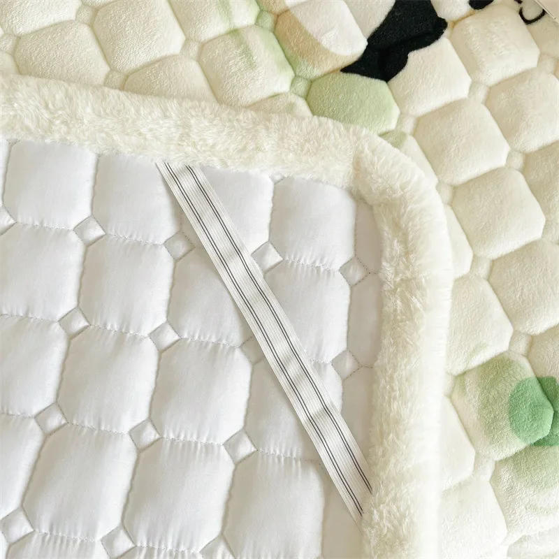 Description Picture 3 of itemWinter Thicken Quilted Plush Mattress Toppers Warm Soft Bed Sheet Thin Tatami Mat Double Bedspread Fold Non-slip Mattress Cover