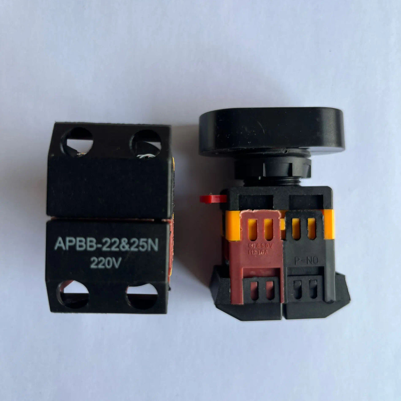 Slide f402ff84c4f14df4b6dbfb25b554825d