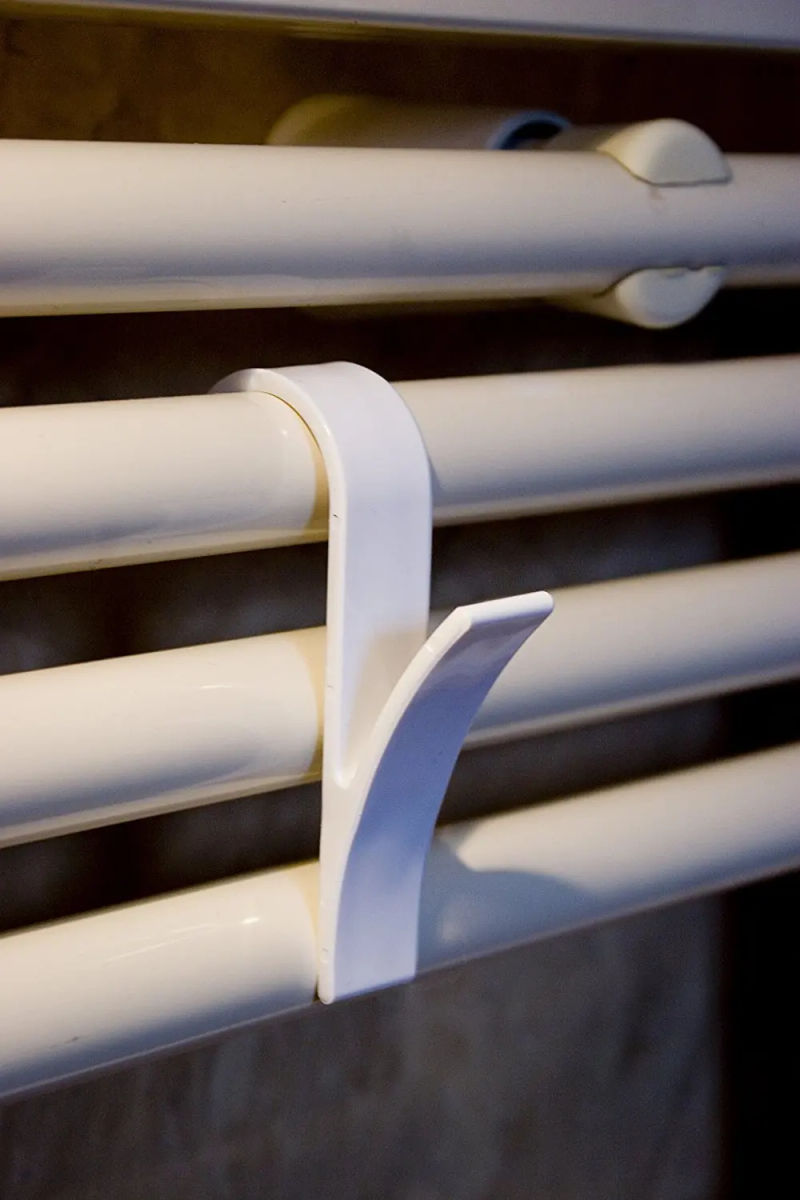 Description Picture 3 of item1pc Hangers for Heated Towel Multi-Purpose Radiator Hooks Coat Clothes Hanger Scarf Rack Bath Hook