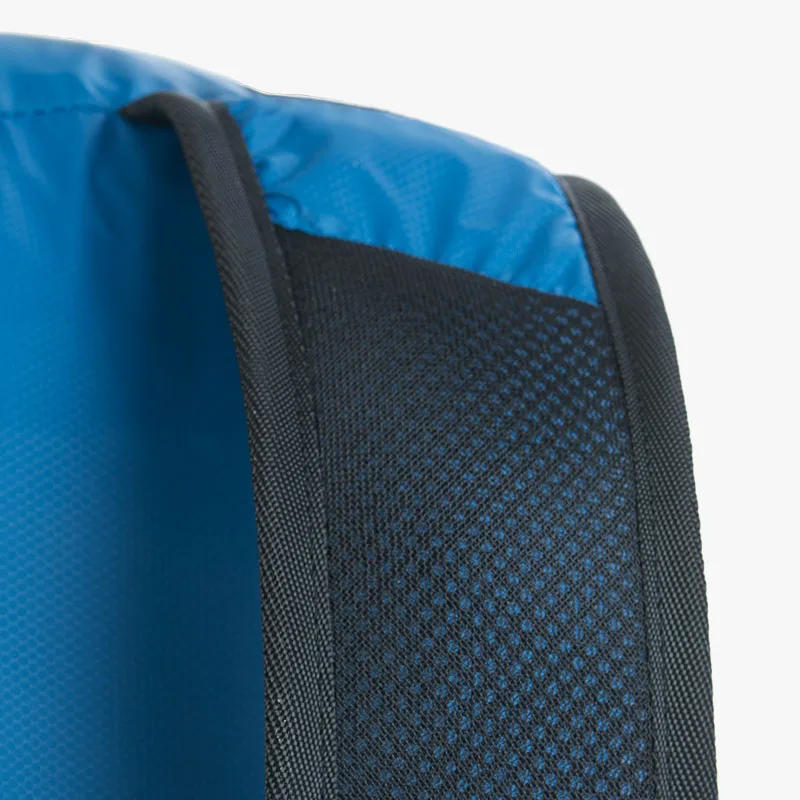 Description Picture 6 of itemNaturehike 22L Super Lightweight Backpack Durable 30D Nylon Water-resistant Foldable Travel Bag Compact Folding Backpack