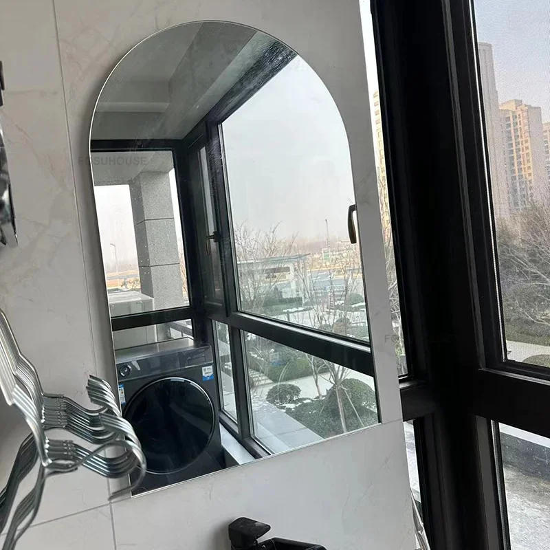 Description Picture 6 of itemModern Smart Bathroom Mirrors Bathroom Arched Vanity Mirror Light Luxury LED Light-emitting Touch Screen Bath Mirrors with Light