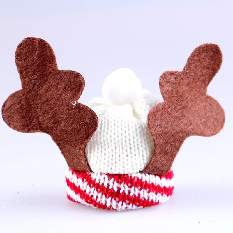 Description Picture 5 of itemChristmas Wine Bottle Cover Set Santa Claus Snowman Knitted Wool Red Wine Bottle Bags for New Year Xmas Party Dinner Table Decor