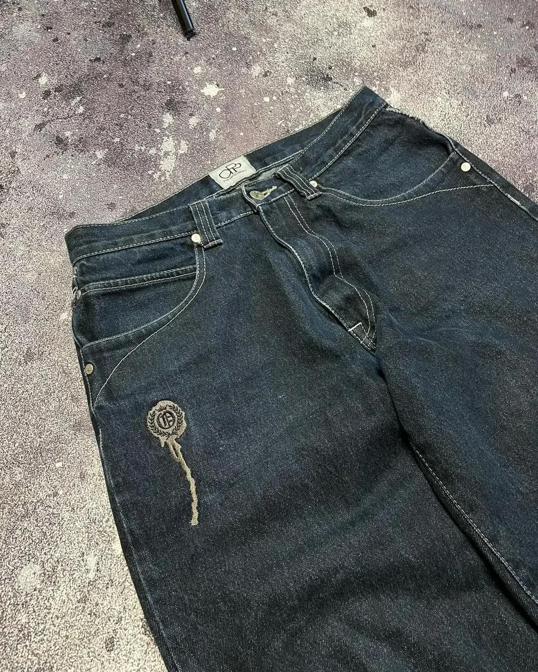 Description Picture 5 of itemY2K Goth Style Baggy Jeans High Street Hip Hop Embroidered Skull Loose Jeans Retro Washed Casual Wide Leg Denim Trousers New