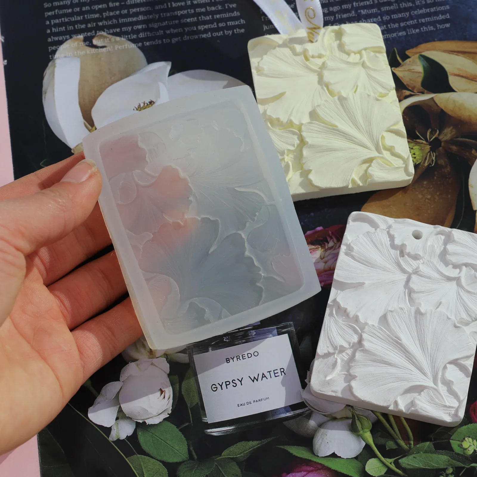 Description Picture 6 of itemDaisy Flower Silicone Mold DIY Rectangle Scented Gypsum Pendant Ginkgo Leaf Handmade Aromatherapy Wax Tablets Soap Clay Molds