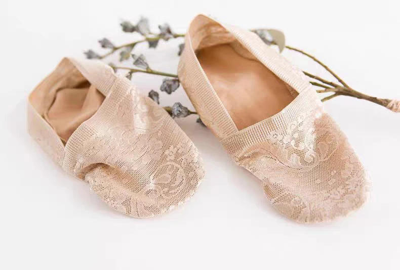 Description Picture 6 of item5Pairs Lace Flower Short Socks Women Summer Silicone Non-slip Ankle Socks Invisible Slipper Cotton Hollow Socks Female