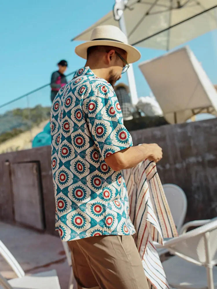 Description Picture 2 of itemInternet celebrity handsome shirt men's short-sleeved Hawaiian Cuban collar casual Korean style teenagers beach vacation shirt