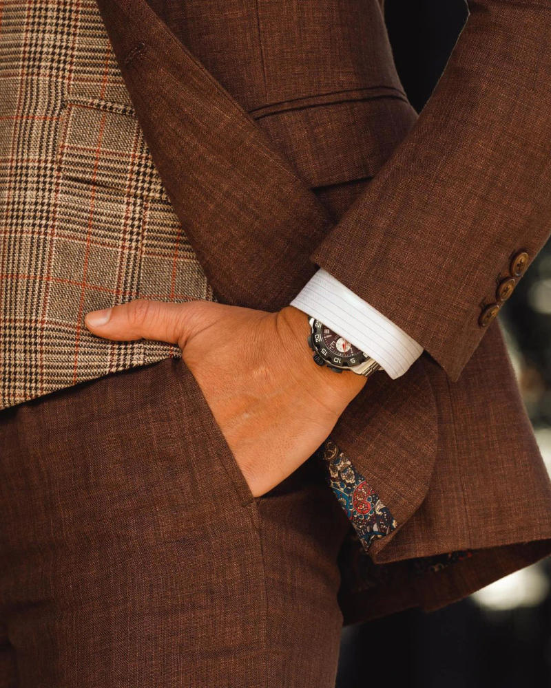 Description Picture 6 of itemBrown Men Suit Tailor-Made 3 Pieces Blazer Plaid Vest Pants Tuxedo One Button Business Work Fashion Wedding Groom Prom Tailored