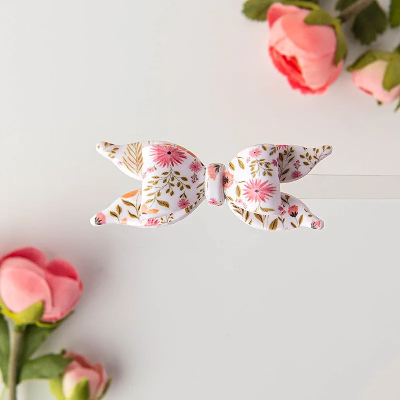 Description Picture 3 of itemCute Bow Series Combination Set Polymer Clay Cutters Cutting Molds For DIY Earrings Gift Hair Clip Jewelry Pendant Decoration