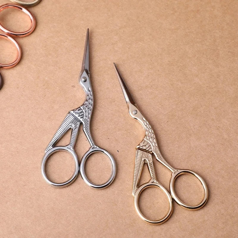 Description Picture 6 of itemKRABALL Vintage Sewing Scissors Stainless Steel Needlework Tailor Embroidery Cross-stitch Crane Pattern Scissor DIY Tools 1pc