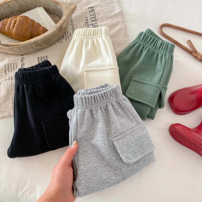 Description Picture 5 of item2024 autumn New in Kids Baby Girls Fashion Clothing Infant Toddler Solid Color Feet Bound Large Pocket Pants Toddler 3M-6Y