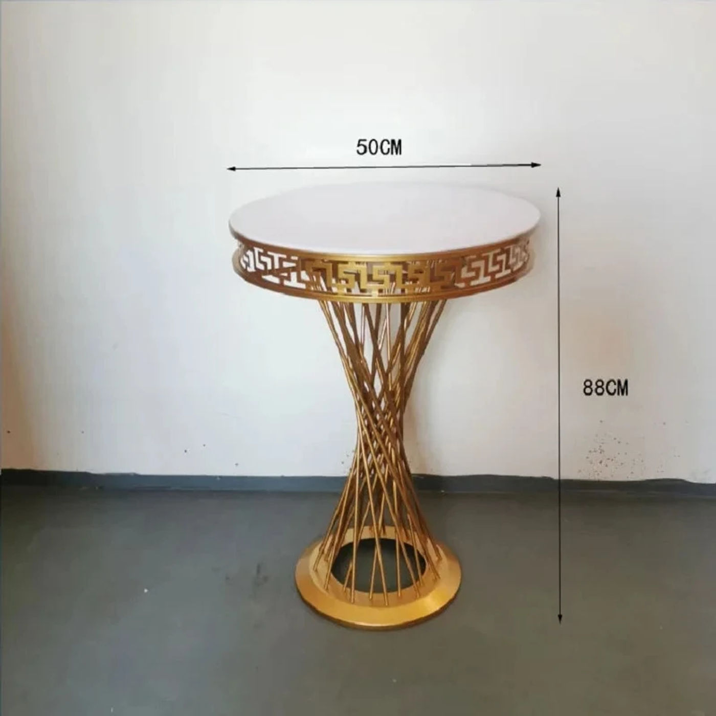 Slide d803d7e6efae4c1b9aab7da68063b206