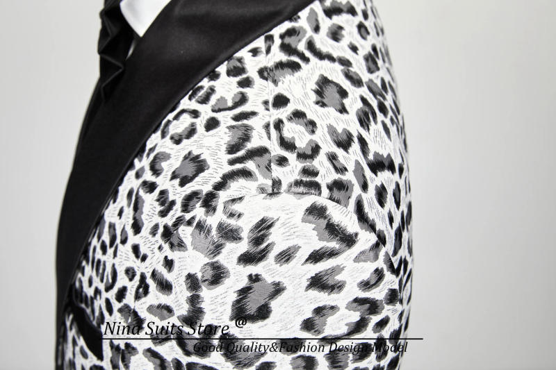 Description Picture 5 of itemGwenhwyfar Tailor Made Black & White Leopard Printed Men Tuxedos 2024 Unique Slant Pocket Belt Buttoned Blazer Pant Vest Costume