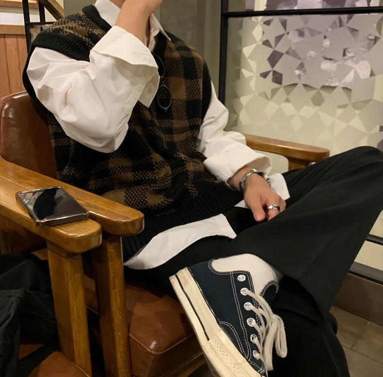 Description Picture 6 of itemKnitted Sweaters for Men Plaid V Neck Man Clothes Waistcoat Sleeveless Vest Casual Korean Autumn Y2k Streetwear Elegant Order S