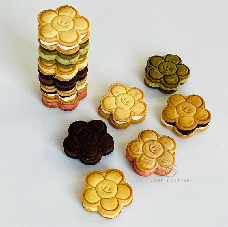 Description Picture 2 of itemLovely Flower Cookie Cutter Baby Shower Embossed Dessert Fondant Sugarcraft Baking Mould Plastic Biscuits Pastry Press Stamp