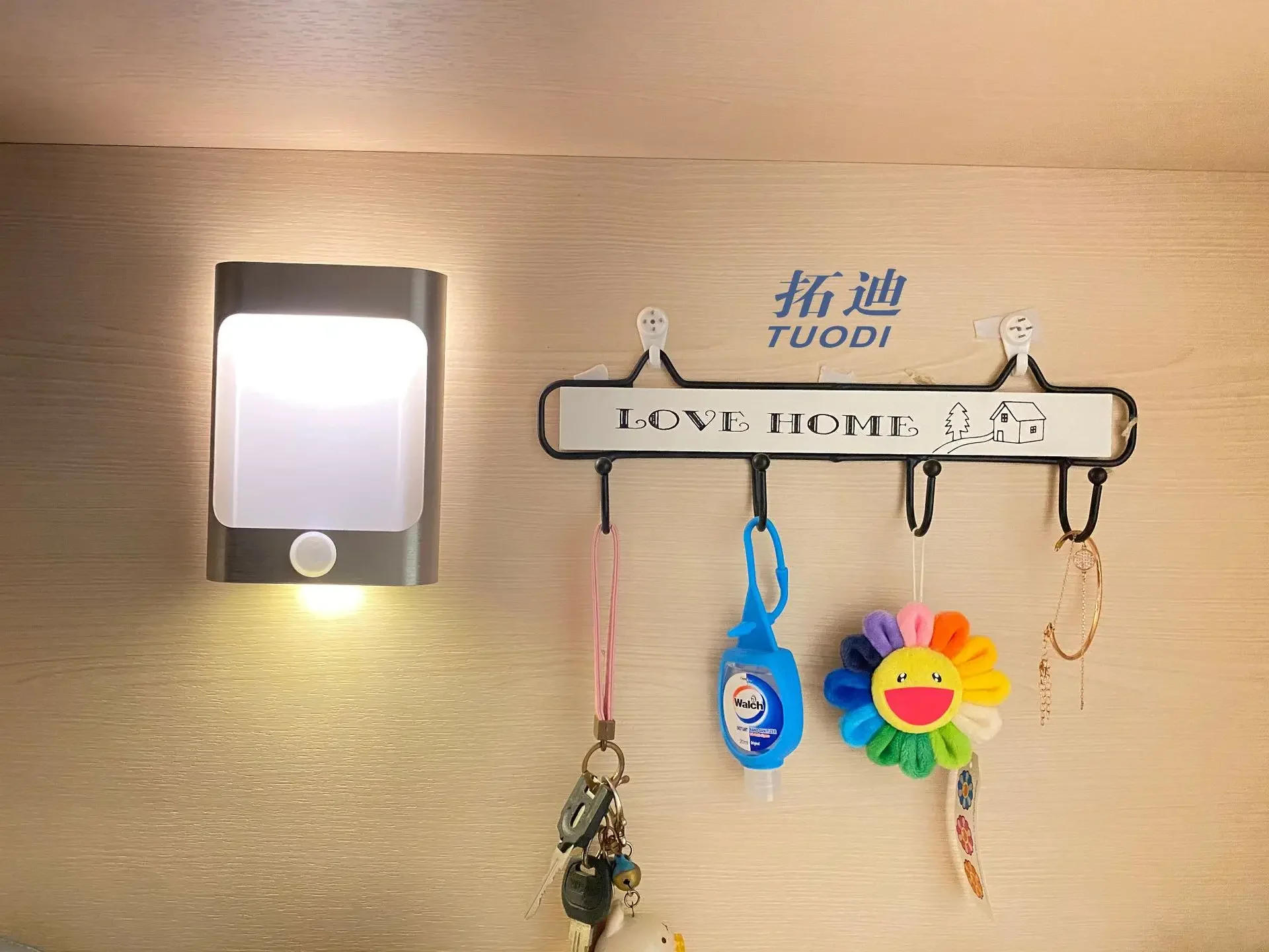 Description Picture 5 of itemEuropean-style Simple Led Human Body Induction Wall Lamp Indoor Bedside Wall Lamp Night Feeding Lamp USB Charging Night Light