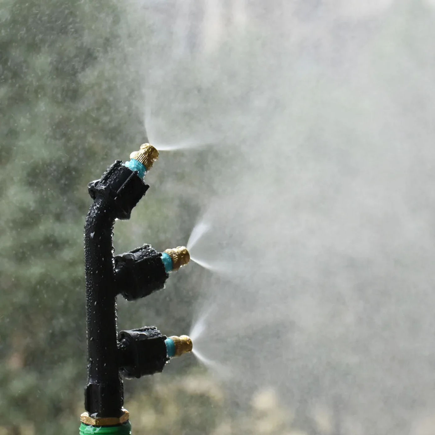 Description Picture 5 of itemAgricultural Copper Atomizing Sprayer Nozzle Single/Double/Three Nozzle Head Garden Lawn Irrigation Pesticide Spraying Sprinkler