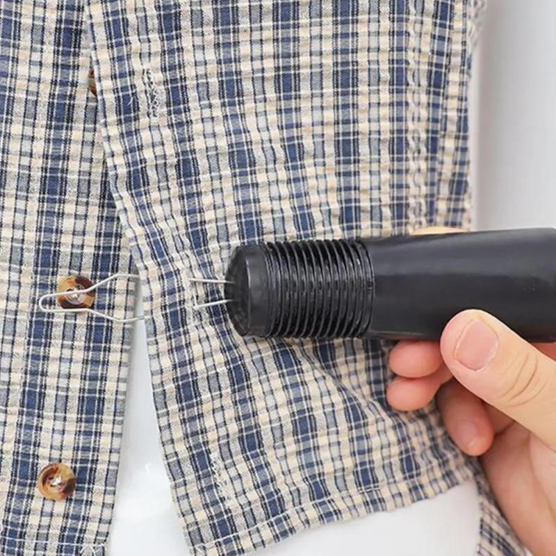 Description Picture 3 of itemButton Hook For Seniors Button Puller Tool Button Fastener Tool Button Hook And Zipper Pull Button Assist Device Zipper Pull 1