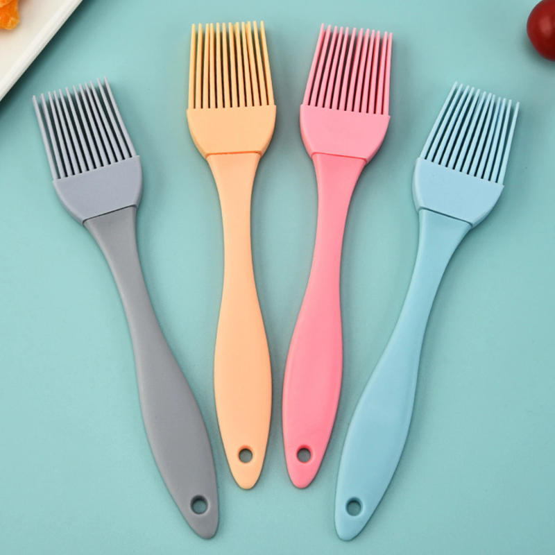 Description Picture 4 of itemSilicone Oil Brush Barbecue Basting Brush Seasoning Sauce Cake Bread Butter Egg Heat Resistant Home Kitchen Baking Cooking Tools