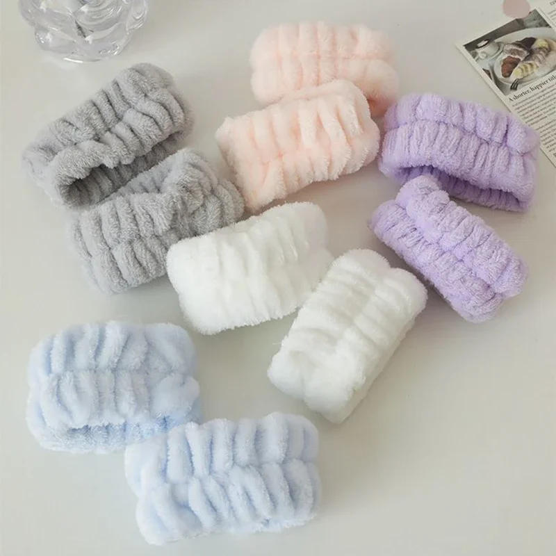 Description Picture 2 of item2Pcs One Pair Wash Face and Wrist Band Absorb Water Sports Sweat Wiping Bracelet Hairband Moisture Proof Sleeve Wrist Guard