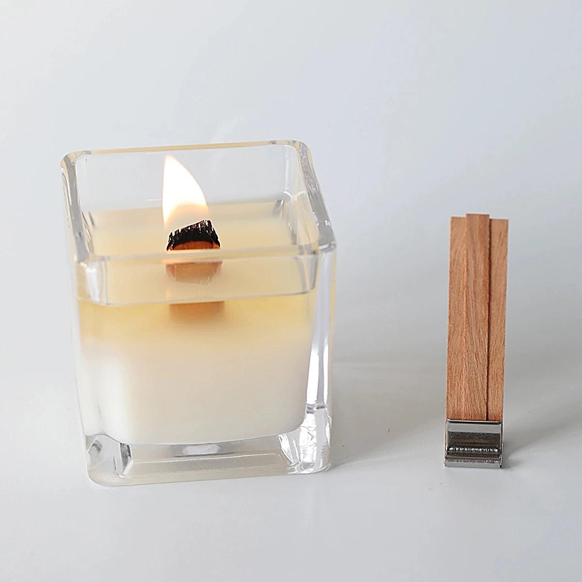 Description Picture 5 of item10pcs/set Double Layered Wooden Candle Wick Multi Size Naturally Smokeless Wooden Wax Core & Metal Clips DIY Candle Making Kit