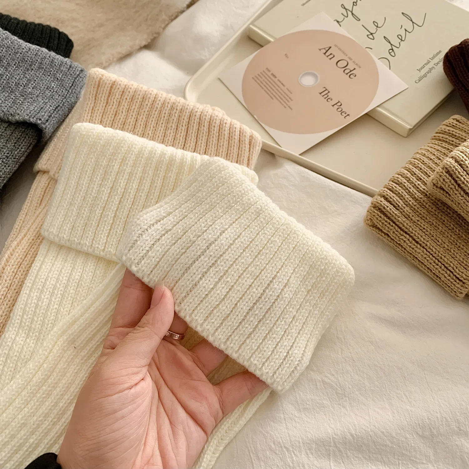 Description Picture 5 of itemThickened Leg Warmers Long Socks Korea Style JK Uniform Bubble Socks Fashion Lolita Girl Loose Socks Women's Versatile Stockings