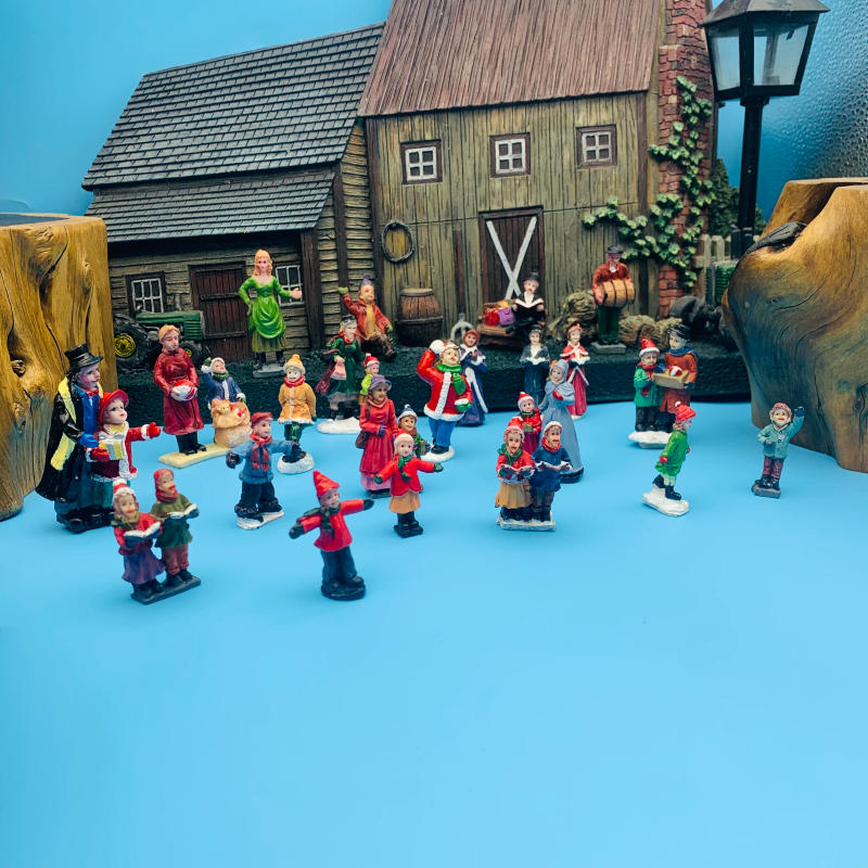 Description Picture 2 of itemMiniature Doll MiniFigures Sand Table DIY Gardening Bonsai Decoration Articles Handicraft Gifts Desk Sculpture