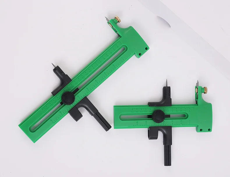 Description Picture 5 of item1pc Compass Cutter Adjustable Circular Cutting Tool for Making Fabric Crafts DIY Scrapbook Art Craft Tool Circle Paper Cutter