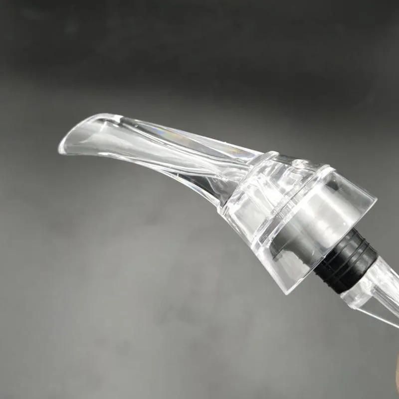 Description Picture 5 of itemEagle Beak Wine Decanter Red Wine Aerating Pourer Spout Decanter Wine Aerator Quick Aerating Pouring Tool Pump Portable Filter