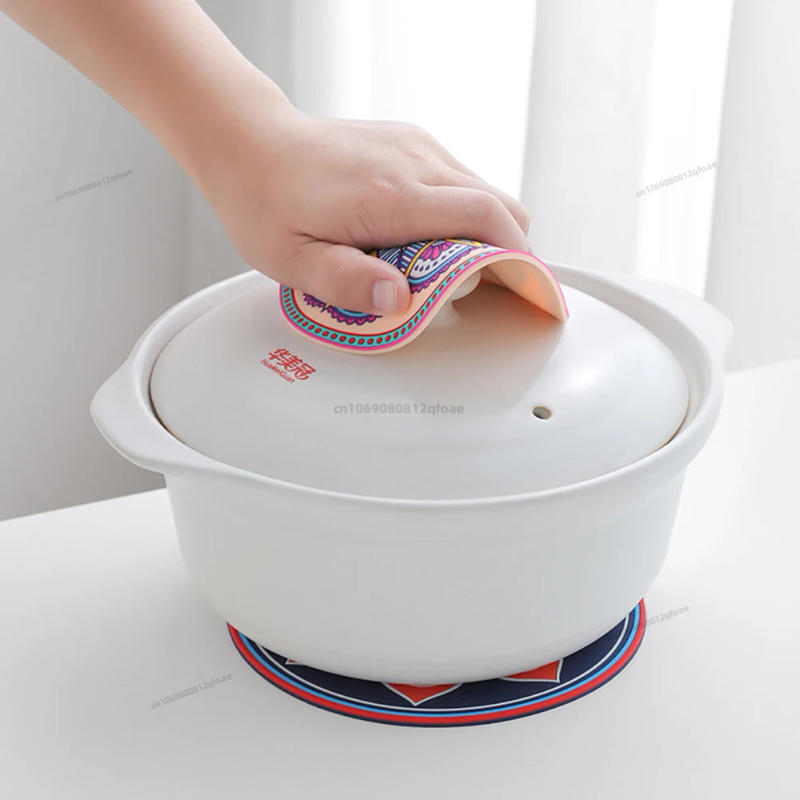 Description Picture 5 of itemSilicone Hot Pot Pads for Kitchen Round Trivets for Dining Table Cooking Potholders Art Mats Heat Resistant Pot Holders Coaster