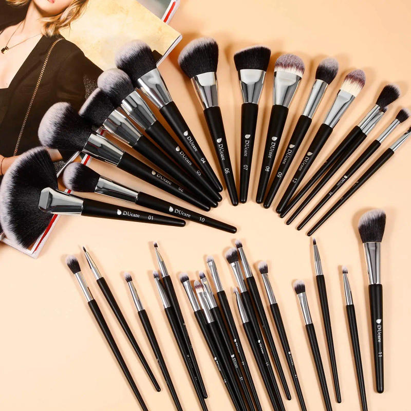 Description Picture 2 of itemDUcare Makeup Brushes Set Professional 32Pcs Premium Synthetic Foundation Blending Brush Face Powder Blush Concealers Eyeshadows