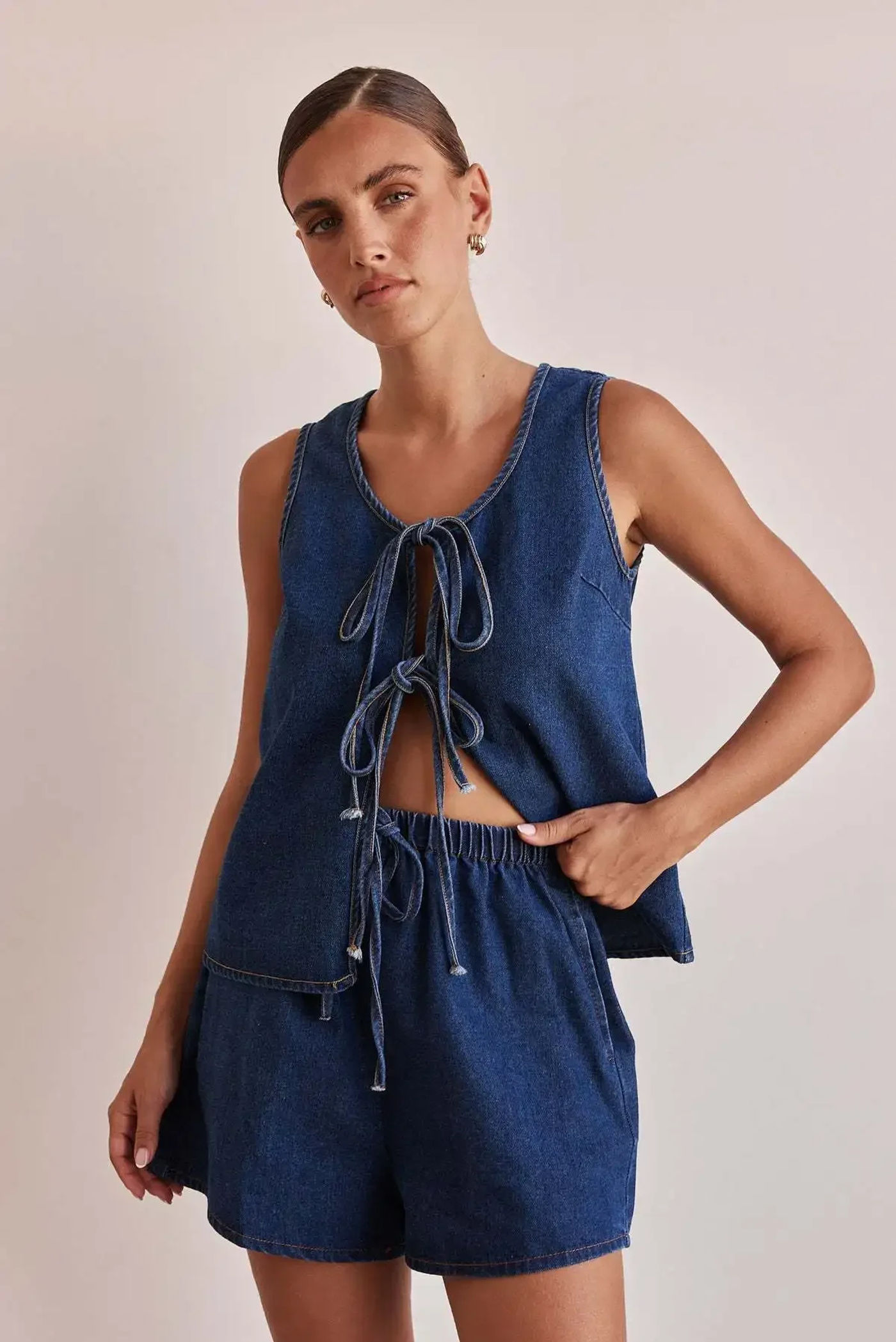 Description Picture 5 of itemFashionable Casual High-Waisted Women's Denim Shorts Summer Vest Street Series Independent Station Cross-Border Style