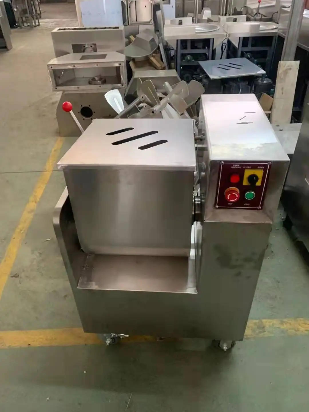 Description Picture 4 of itemCommercial Electric Stainless Steel Industrial Meat Blender Food Powder Mix Vegetable Sausage Meat Mixer Mixing Machine