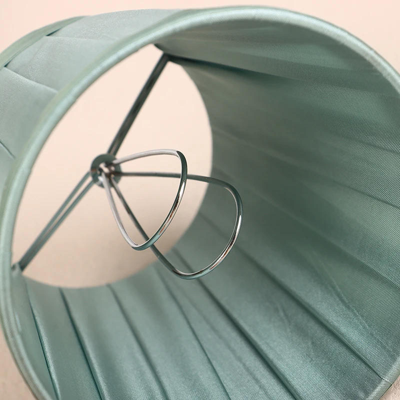 Description Picture 5 of item1PC Dia 12CM Modern Style Chandelier Fabric Lamp Shade Clip On Mini Wall Lamp Shade Hotel Bedroom Bedside Floor Lamp Shell Cover