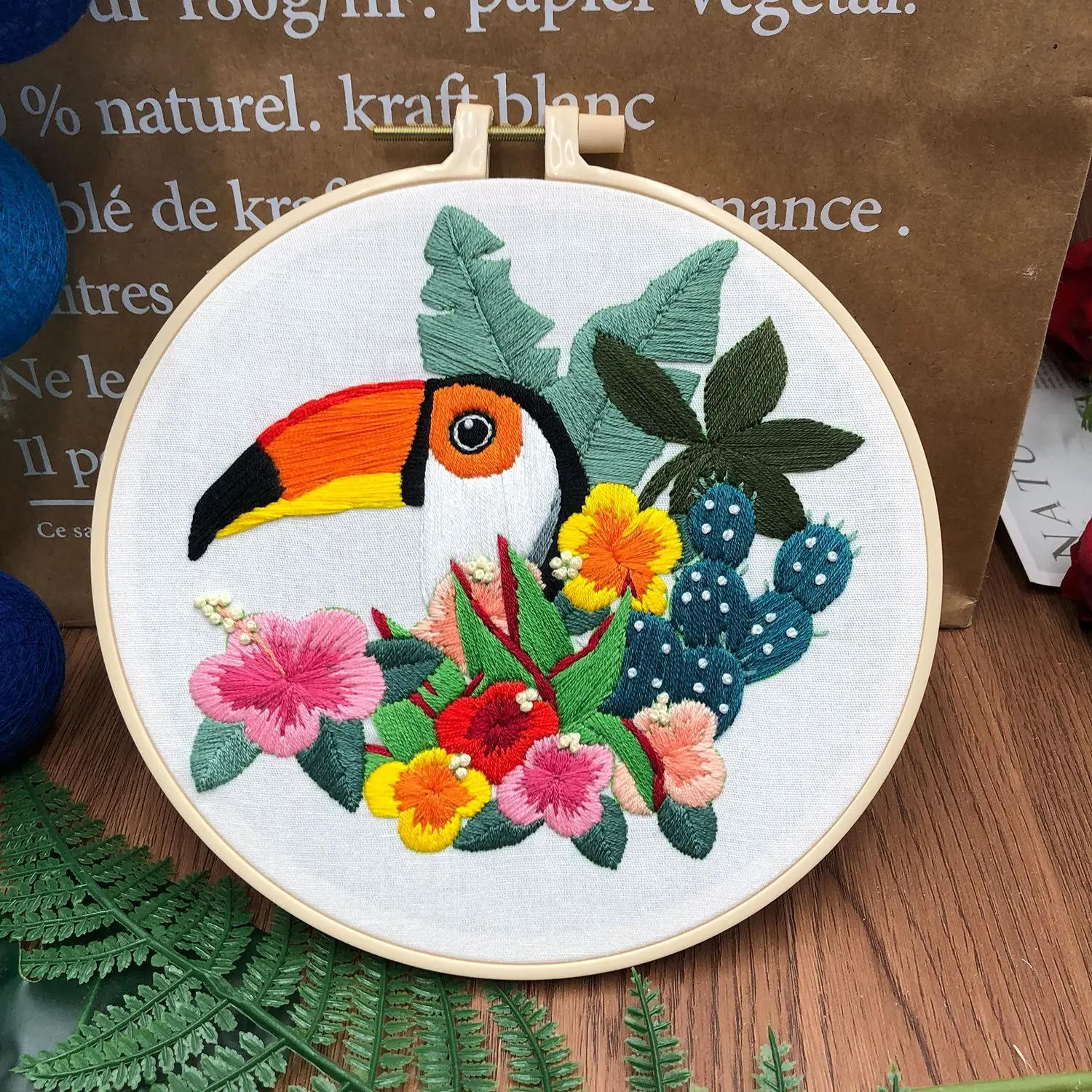 Description Picture 3 of itemArt Craft Handy Sewing Set Parrot and Flower Cross Stitch Starter Kits DIY Embroidery Kits with Patterns Needles Threads