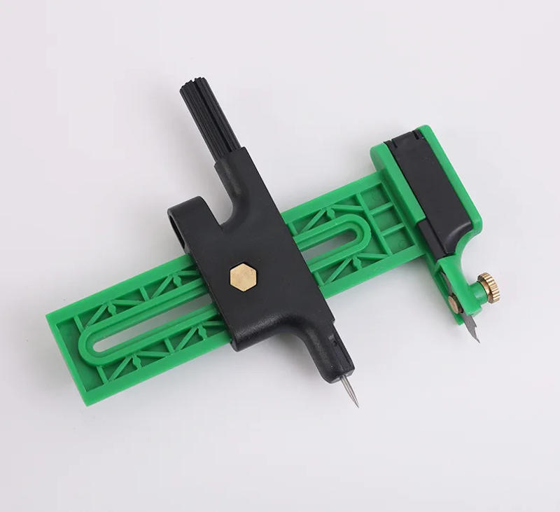 Description Picture 3 of item1pc Compass Cutter Adjustable Circular Cutting Tool for Making Fabric Crafts DIY Scrapbook Art Craft Tool Circle Paper Cutter