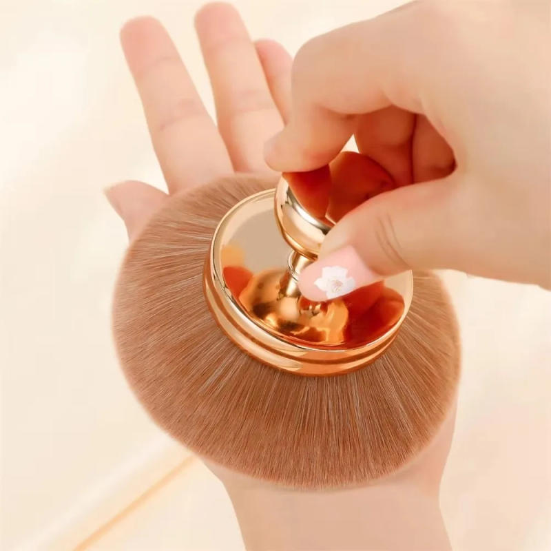 Description Picture 6 of itemExtra Large Body Makeup Brush 74mm Wide-headed Professional Self Tan Back Applicator Soft Synthetic Hair Kabuki Brush Bronzers