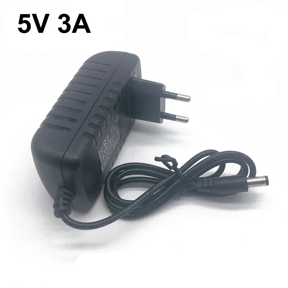 New 1PCS AC / DC Adapter