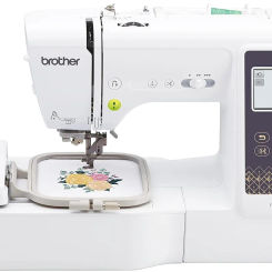 SE700 Sewing and Embroidery Machine Wireless LAN Connected 135 Built-in Designs 103 Built-in Stitches Computerized