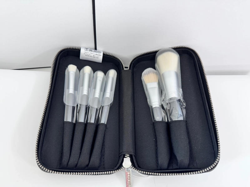 Description Picture 6 of itemPremium Makeup Brush Set Multi-Function Premium Set Eyeshadow Blush Contouring Brush Perfect Gift for The Discerning Woman'S