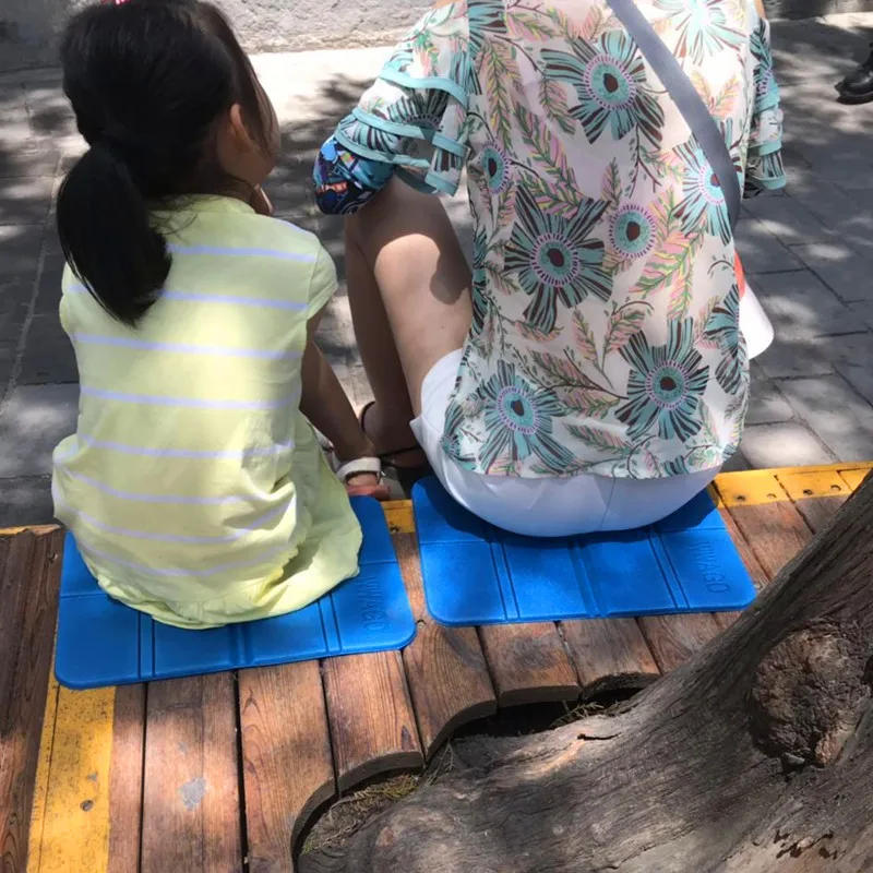 Description Picture 3 of itemBeach Camping Mat  XPE Outdoor Cushion Folding Foam Portable Picnic Mat Dirt Moisture-Prevent Folding Seat Cushion Camping Pad