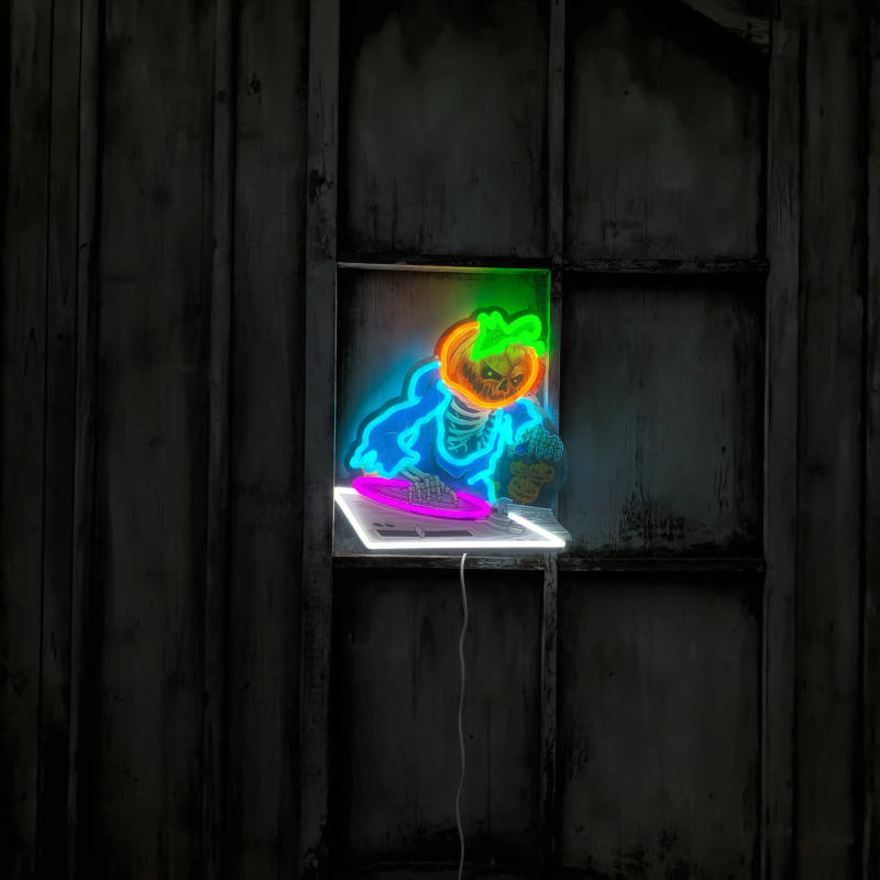 Description Picture 3 of itemHalloween Pumpkin Ghost Neon Signs Custom Led Halloween Neon Sign Room Decoration Bar Night Lights Wall Hang Decor