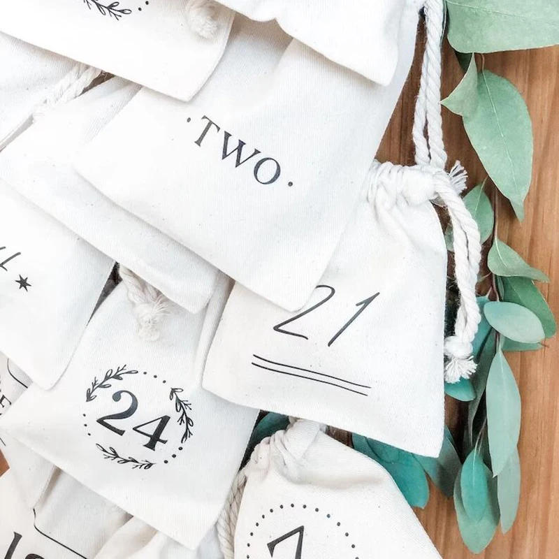 Description Picture 5 of item2023 Christmas Advent Calendar Bag Merry Xmas eve Stocking home door table Fireplace Mantle decoration kid boy girl Gift Present