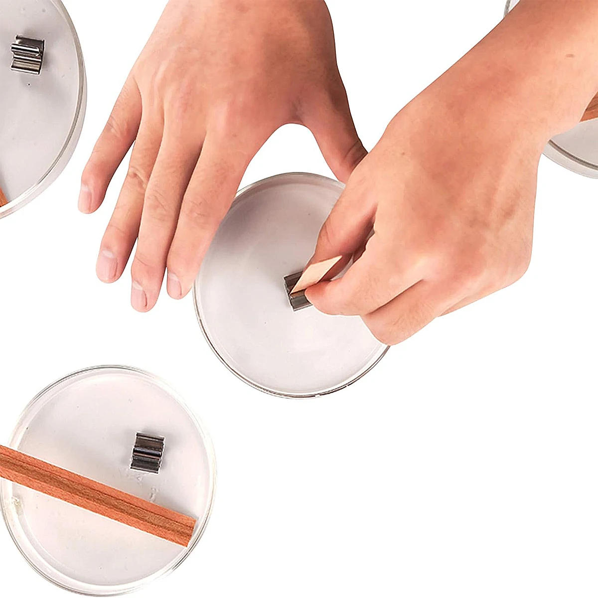 Description Picture 3 of item10pcs/set Double Layered Wooden Candle Wick Multi Size Naturally Smokeless Wooden Wax Core & Metal Clips DIY Candle Making Kit