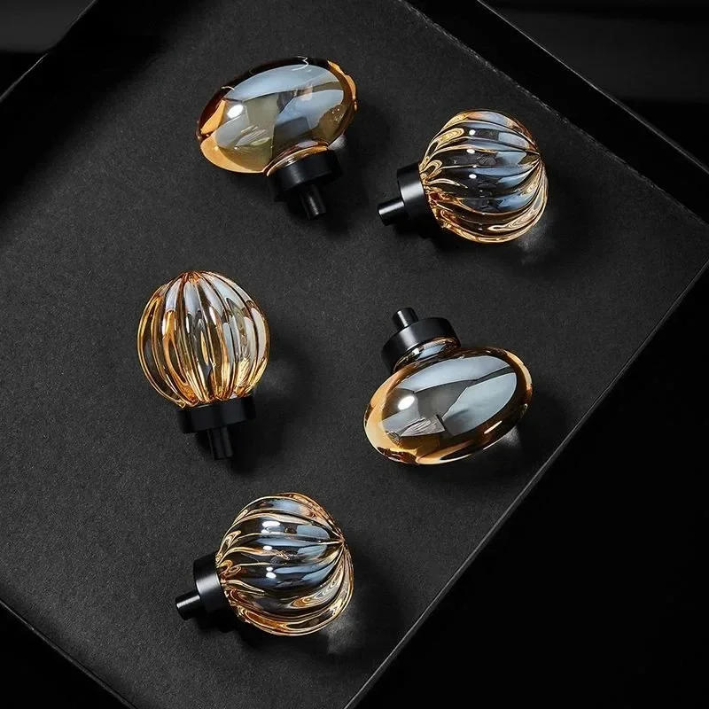 Description Picture 2 of itemCrystal Dove Egg Cabinet Door Handle Modern Light Luxury Crystal Brass Drawer Wardrobe Cabinet Door Handle Furniture Hardware