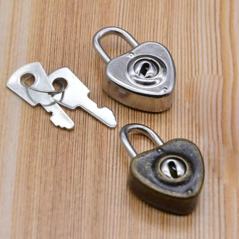 Description Picture 5 of item1Set Durable Luggage Lock Archaize Padlocks Old Antique Vintage Style With Key Security Key Lock Mini Portable Journal Book Lock